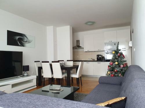 Apartamentos Osijek Space Centar - Free Self Check In, Free Private Parking