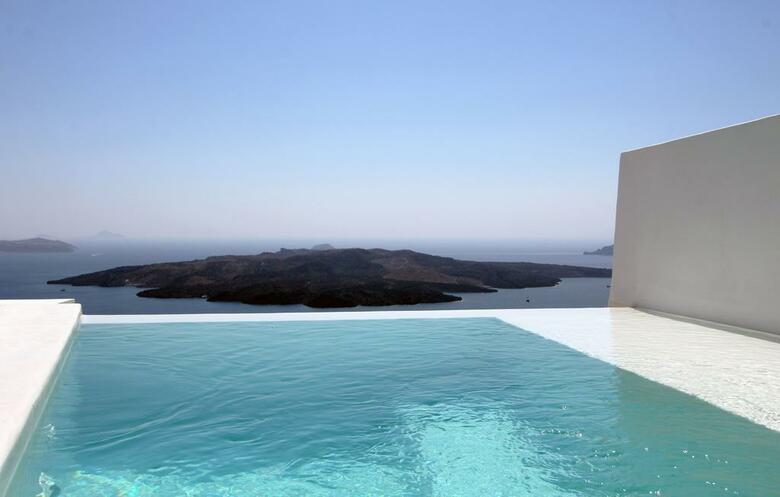 Apartamentos Porto Fira Suites