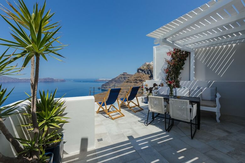 Apartamentos Porto Fira Suites