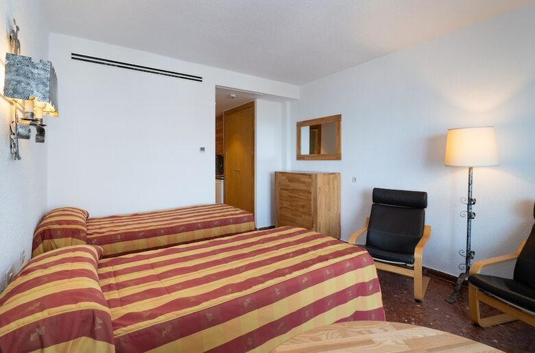 Hotel Apartamentos Bajondillo
