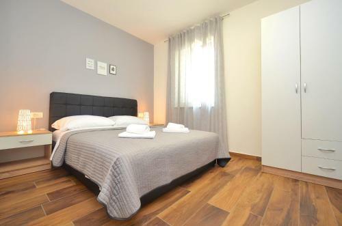 Stella Apartments