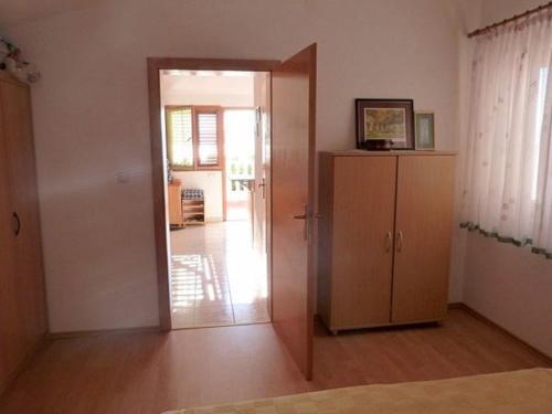 Apartments Pisak/makarska Riviera 36254