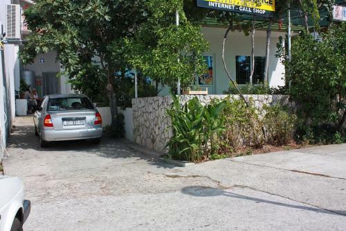 Hostal Rooms With A Parking Space Podaca, Makarska - 517