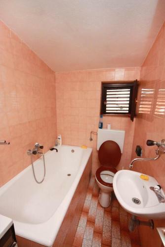Hostal Rooms With A Parking Space Podaca, Makarska - 517