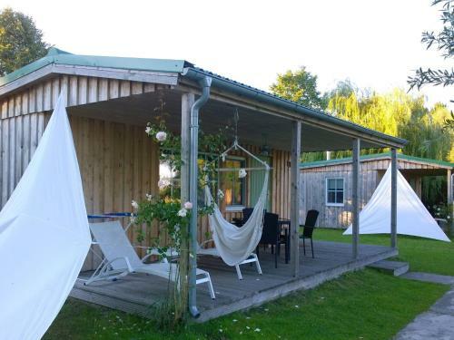 Holiday Home On The Backwaters, L�tow