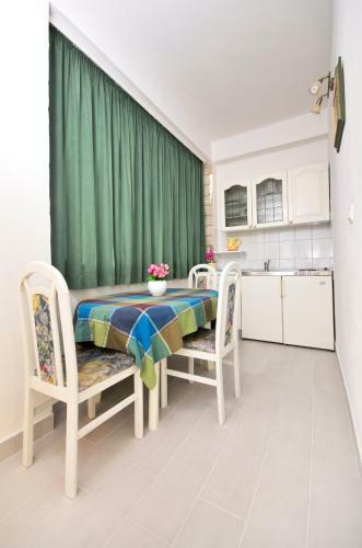 Apartments Vekic