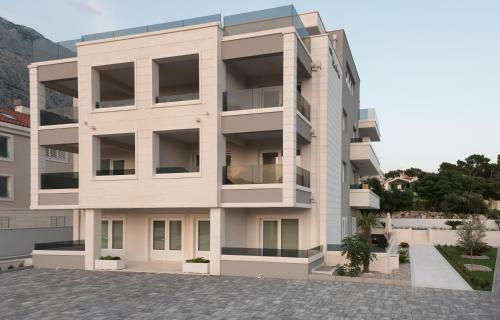Hostal Apartments Villa Hadria