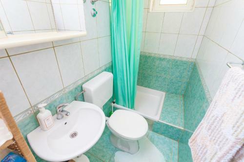 Hostal Green Garden Rooms & Apartments