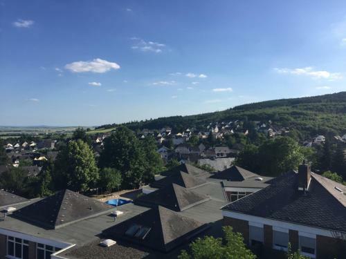 Apartamento Ferienwohnungen Pellenzblick - Wohnen Auf Zeit -
