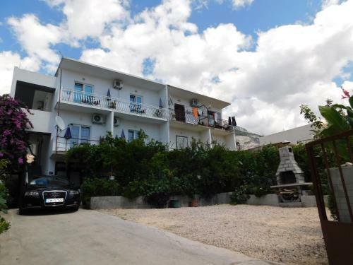 Jacky Apartments