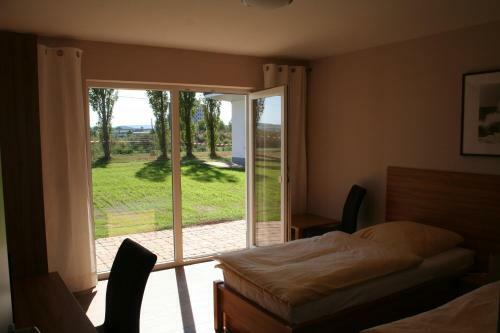 Hostal Pension Am Sundh�user See