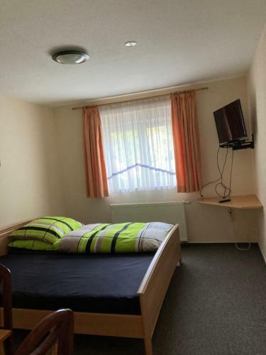 Hostal Pension Tom�s H�tte