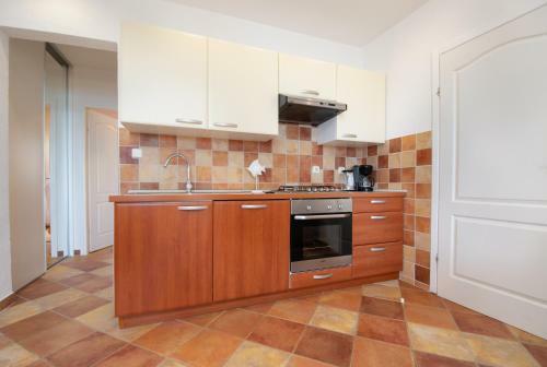 Apartmani Mei? Pirovac
