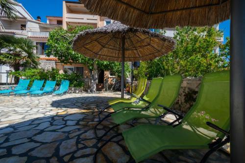 Apartmani Mei? Pirovac