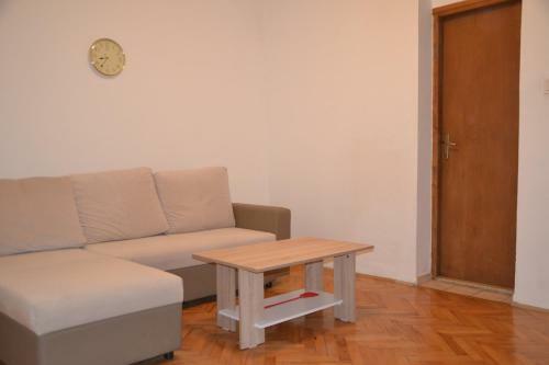 Apartamentos Pako?tane, Spacious Ap 6+2