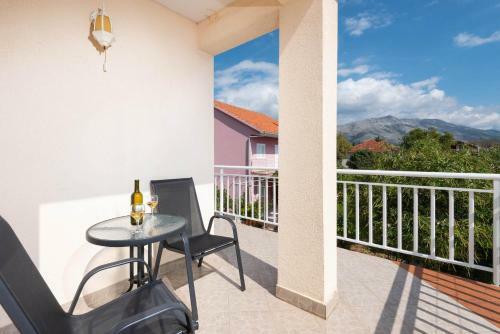 Holiday Apartments Mare