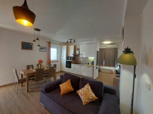 Apartments Kurtov