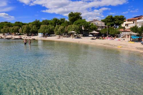 Apartments With A Parking Space Pakostane, Biograd - 18373