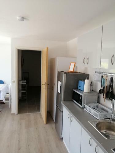 Apartment Happy 3, Pakostane