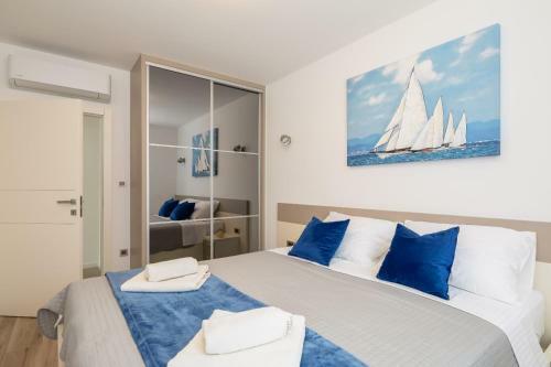 Luxury Apartment Sea