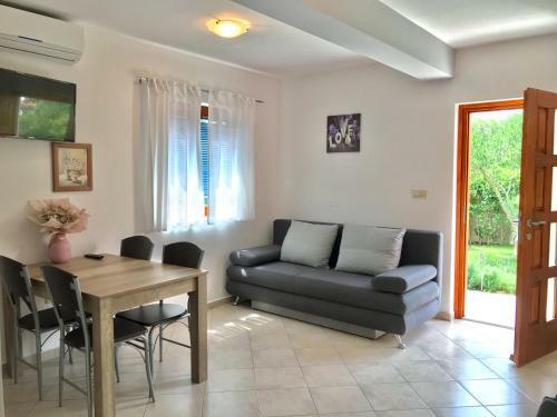 Apartmani Tina