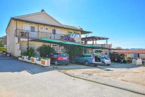 Apartamento Mobile Home Flora 2