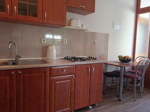 Nives Apartmani