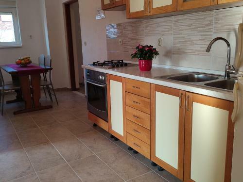 Nives Apartmani