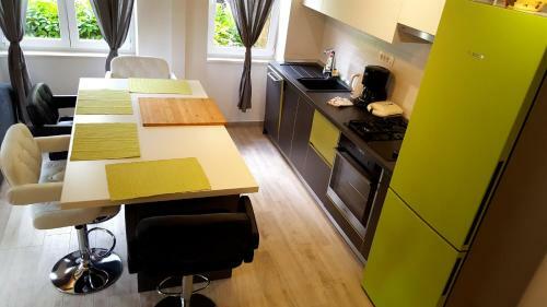 Studio Apartment Vanna - 1st Row To The Sea