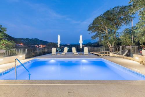 Villa Jj