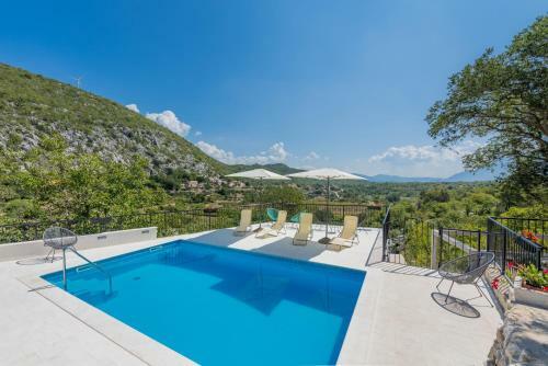 Villa Jj