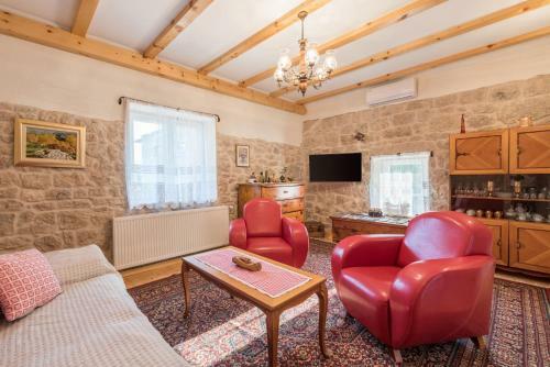 Villa Jj