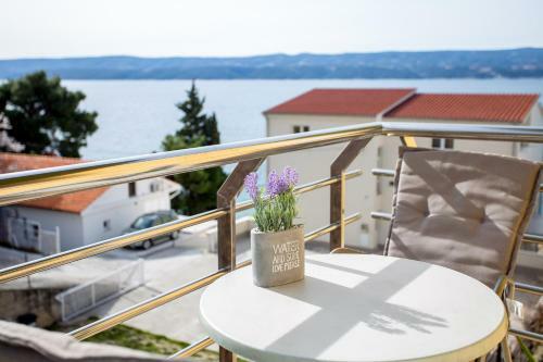 Hostal Aga Beach Suites