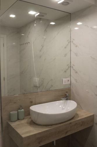 Mdl Apartment