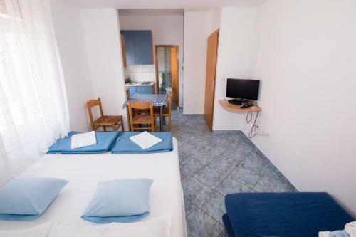 Omis - Michy Apartments
