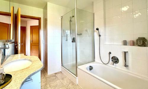 Apartamento Wundersch�ne Wohnung Mit Balkon Und Blick Auf Die Alpen