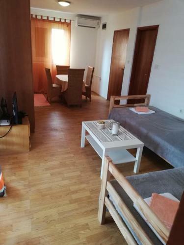 Seaside Apartments With A Swimming Pool Pag - 17752