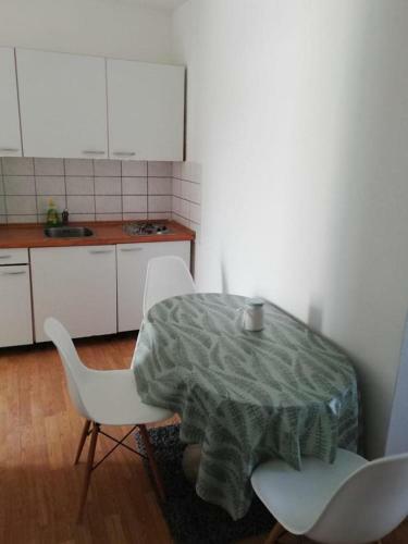 Seaside Apartments With A Swimming Pool Pag - 17752