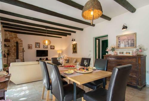 Opg Pelej? - Holiday House Powered By Solar Energy
