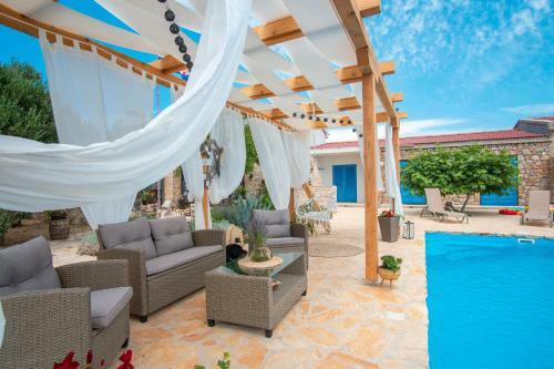 Opg Pelej? - Holiday House Powered By Solar Energy