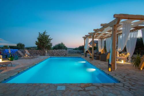 Opg Pelej? - Holiday House Powered By Solar Energy