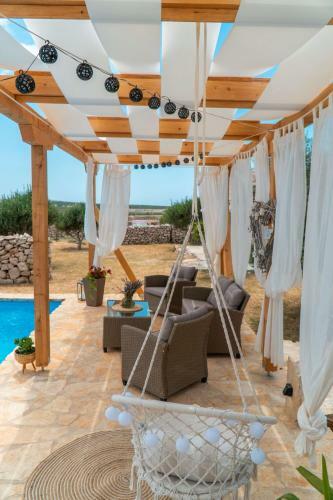 Opg Pelej? - Holiday House Powered By Solar Energy