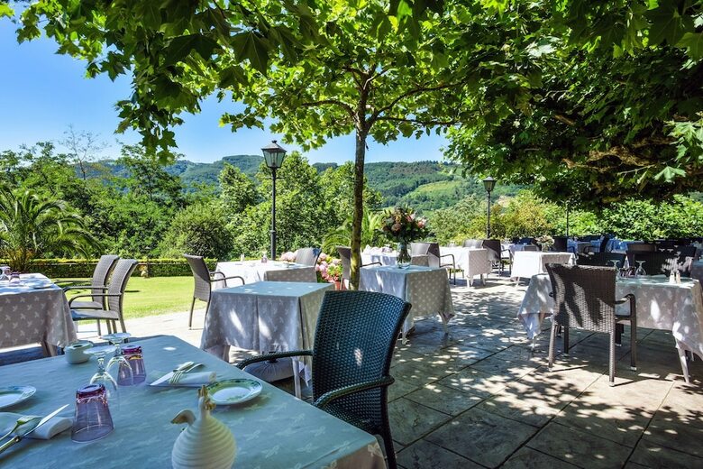Hotel Les Jardins De Bakea