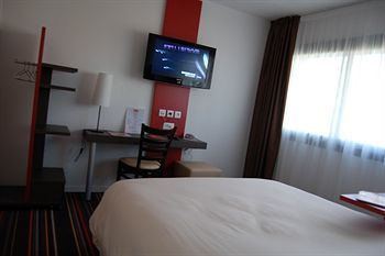 Hotel Ibis Styles Segre