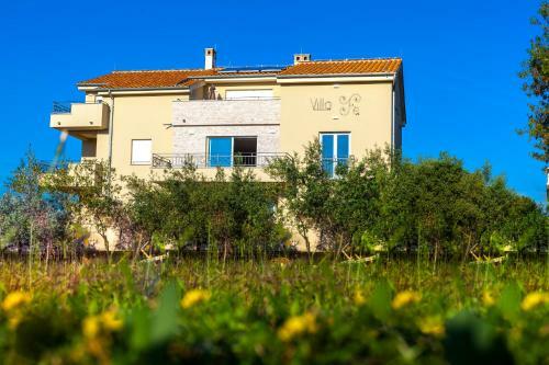 Apartments Villa Fe