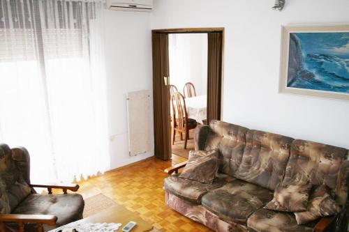 Apartments With Wifi Novi Vinodolski - 5583