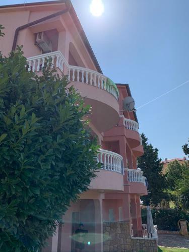 Apartments Ban