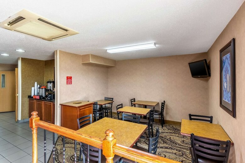Hotel Econo Lodge Inn & Suites Evansville
