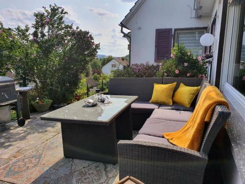 Apartamento 2 Zimmer Domizil Am S�dhang Mit Terrasse