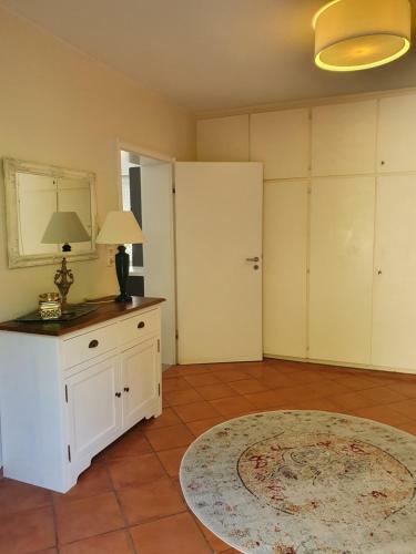Apartamento 2 Zimmer Domizil Am S�dhang Mit Terrasse